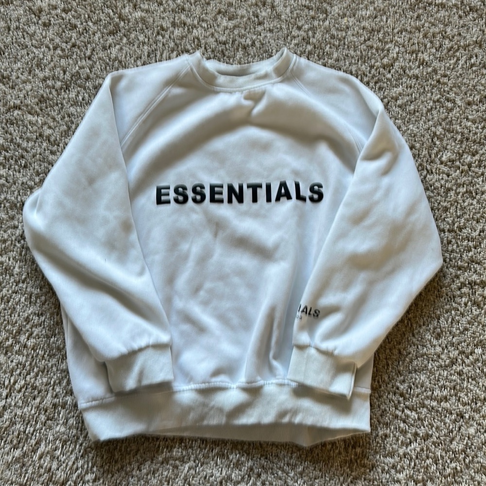 Used Fear of God: Essentials crewneck fall/winter 2019 in white on black